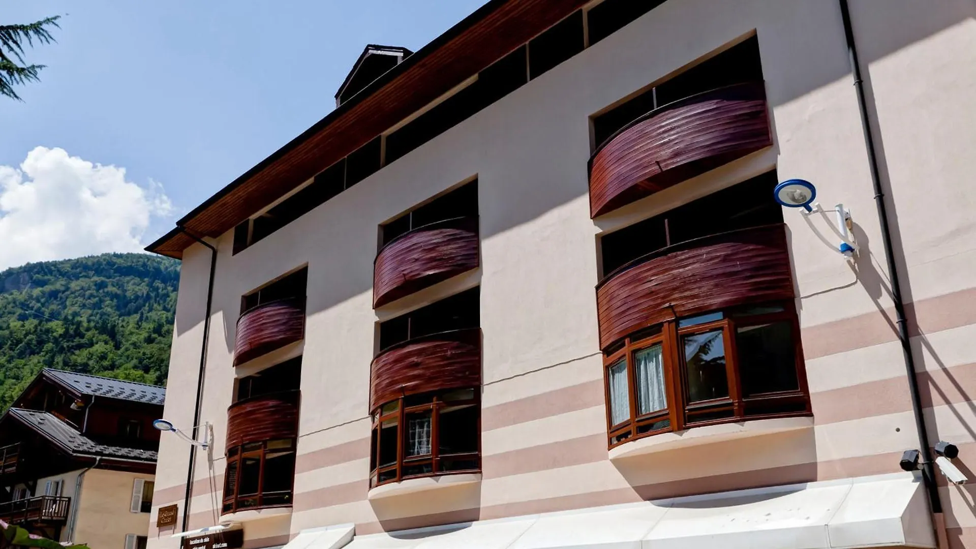 Apartment Studio Renove 2* Avec Balcon, Centre-Ville & A 200M Des Remontees Mecaniques - 4 Pers, Brides-Les-Bains - Fr-1-512-166
